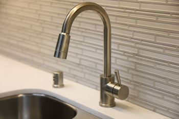 Kitchen faucet